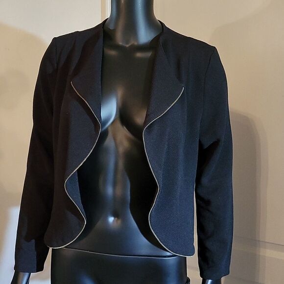 BRAND NEW KAII WOMEN"S BLACK BLAZER JACKET GOLD ZIPPER TRIM - Picture 3 of 15